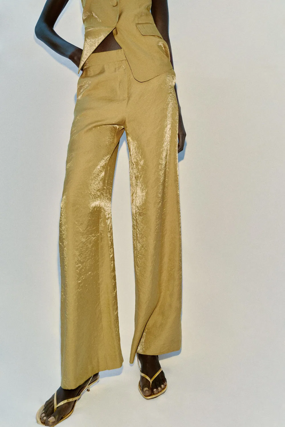 Прямые брюки с эффектом мятой ткани ZARA, Golden — фото 3