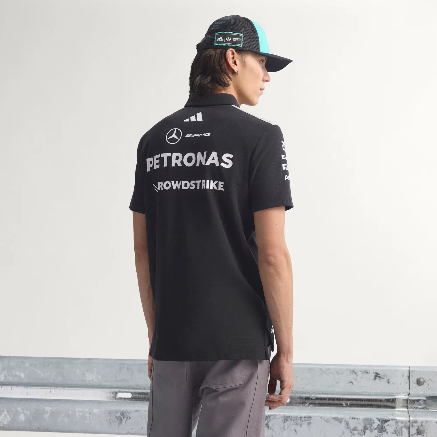Мужское поло с застежкой на пуговицы Mercedes - AMG Petronas Formula 1 Team Engineers Adidas Performance, черный — фото 2