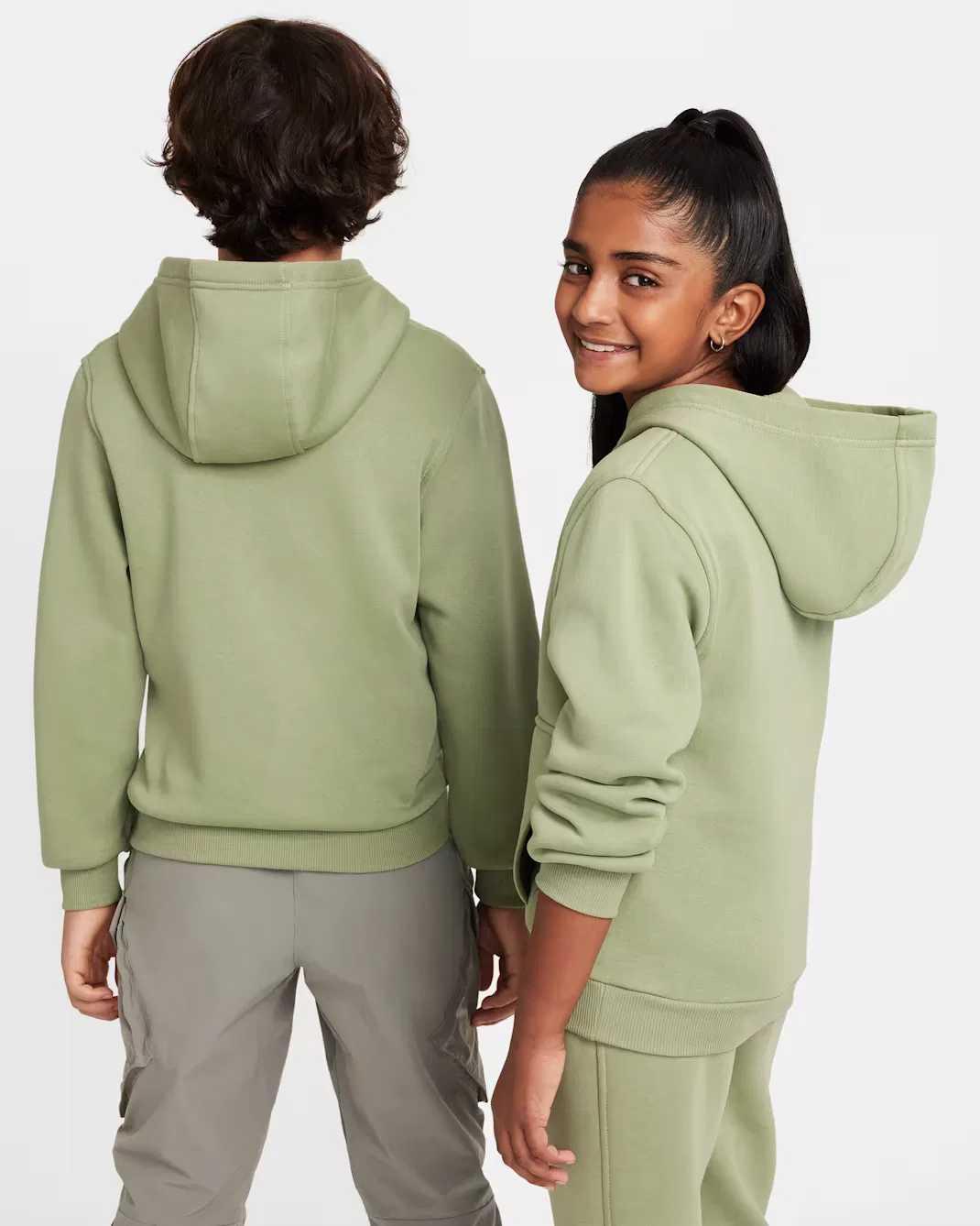 Толстовка с капюшоном для детей постарше Nike Sportswear Club Fleece, Oil Green/White — фото 2