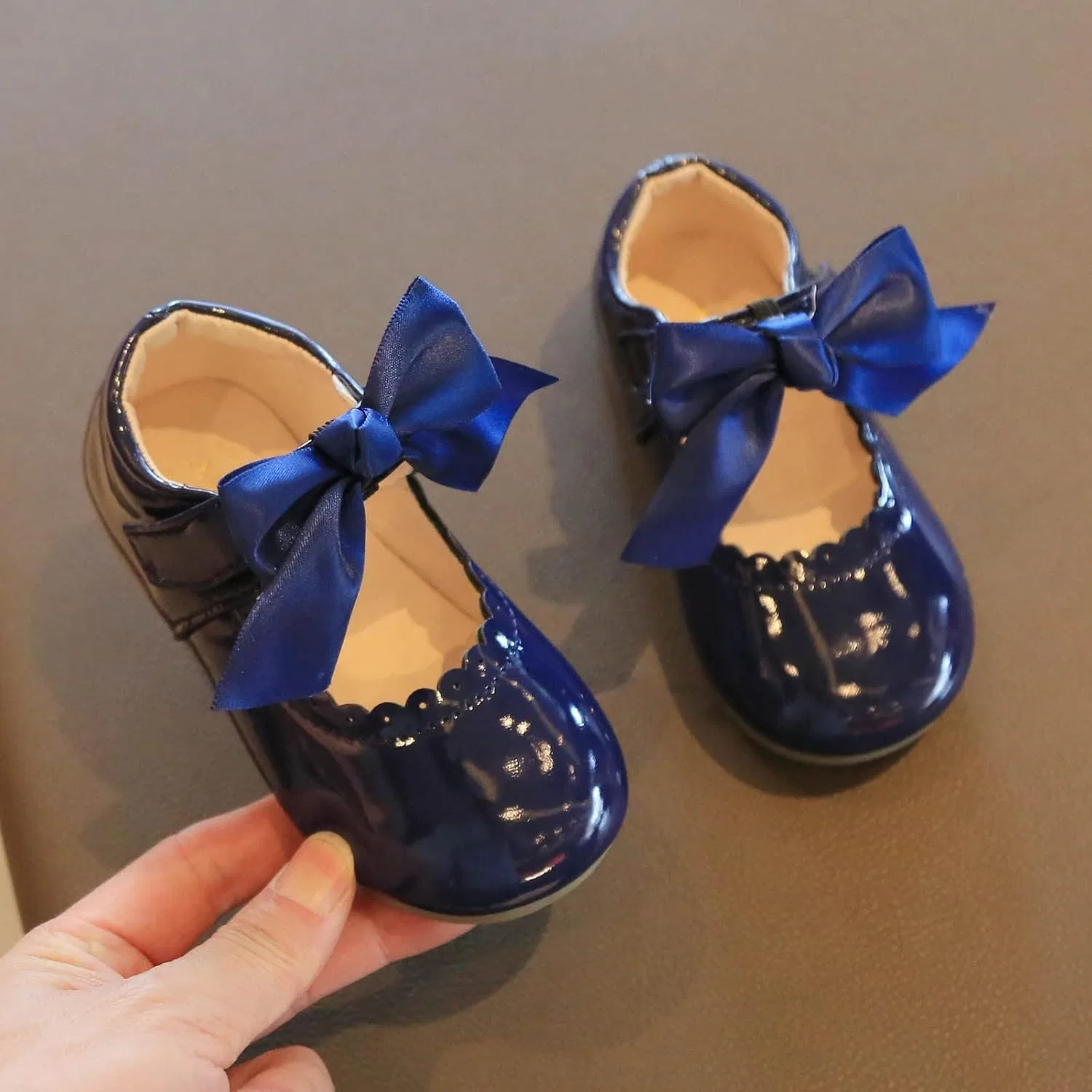 Детские туфли Мэри Джейн с бантом для девочек Soft Sole Shoes 0 to 7Y Girls Dress Shoes for Boys Wedding Bowknot Girl Shoes Party School Shoes Low Heel Sandals Ikevan, Blue — фото 2