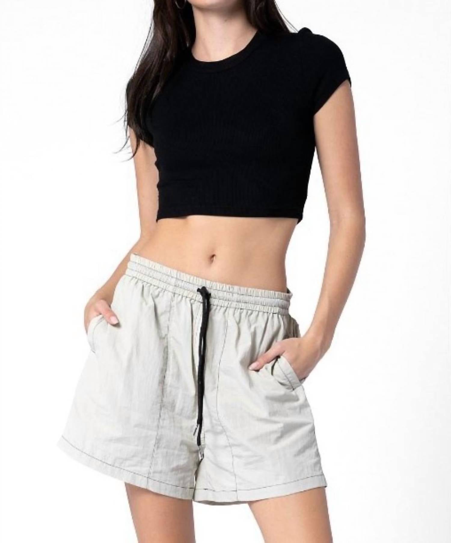 

Дилан шорты нейлоновые в цвете мист Beige botany, Mist