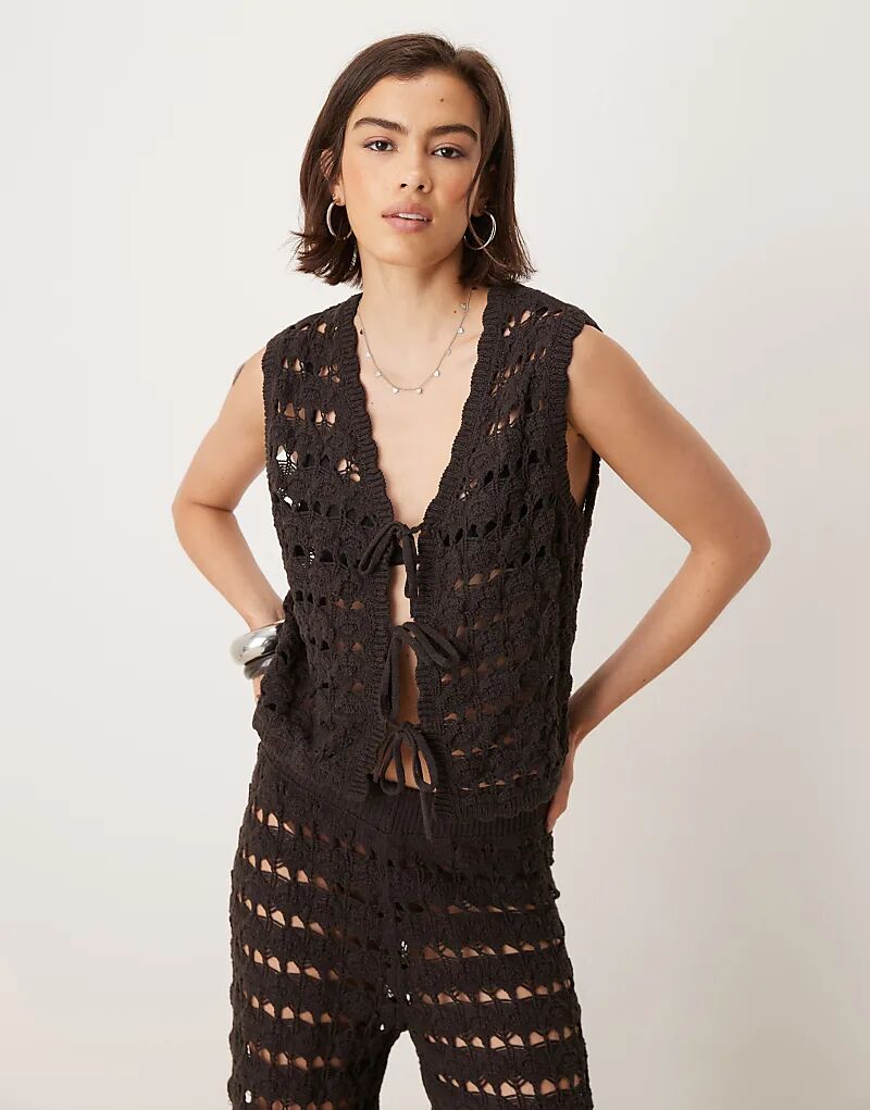 

Жилет ASOS DESIGN, связанный крючком, с открытой вязкой спереди, шоколадного цвета - КОРИЧНЕВЫЙ