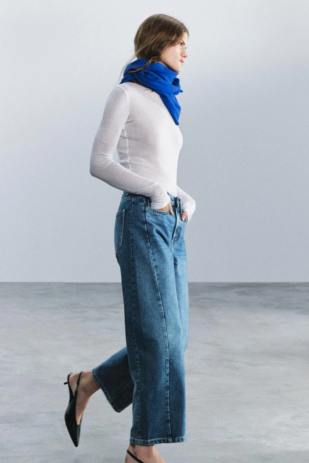 Джинсы Zara ZW Collection со средней посадкой, средне-синий — фото 4