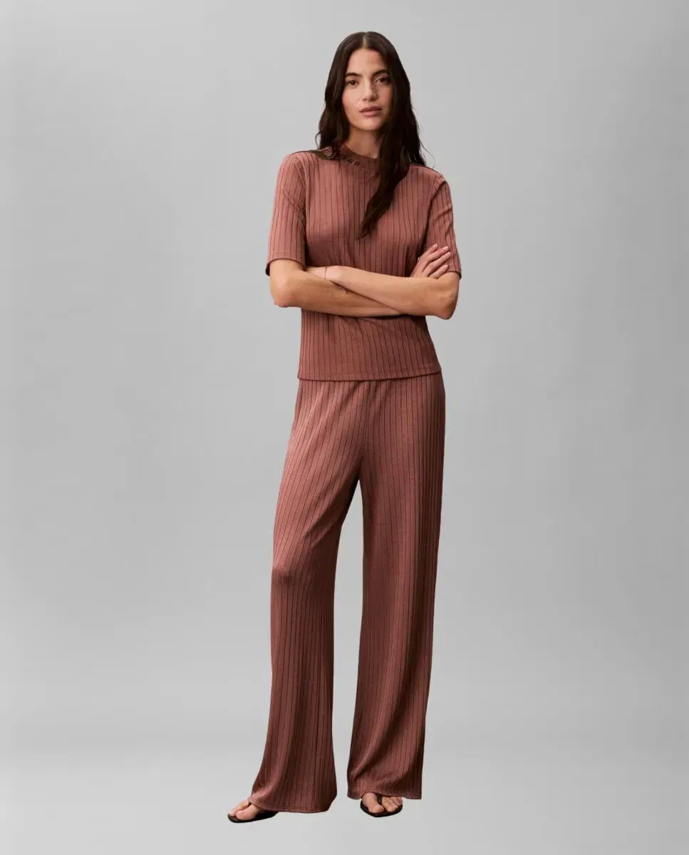 Женские прямые брюки из рифленой ткани Calvin Klein, Цвет Marrón