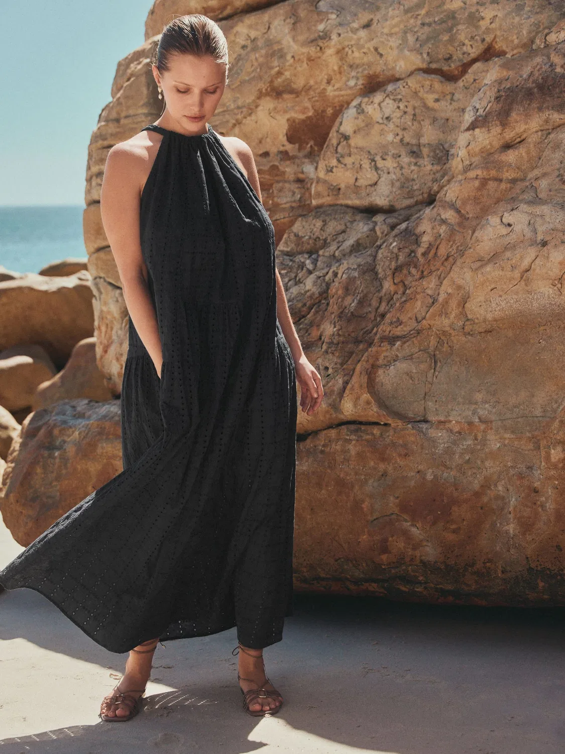 Платье макси на шее, Black Halter Maxi Dress Next, черный — фото 2