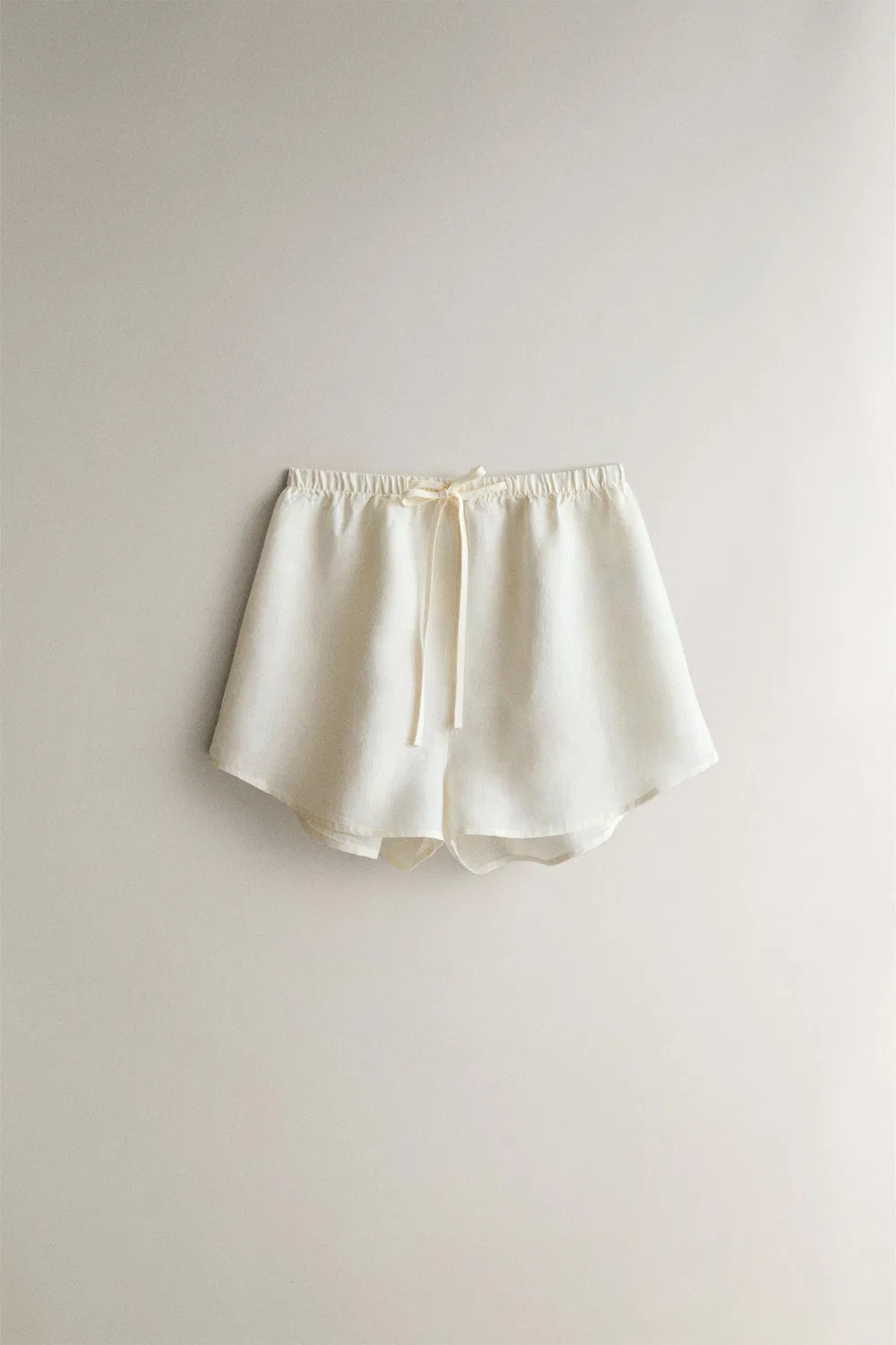 Льняные шорты ZARA, Ecru