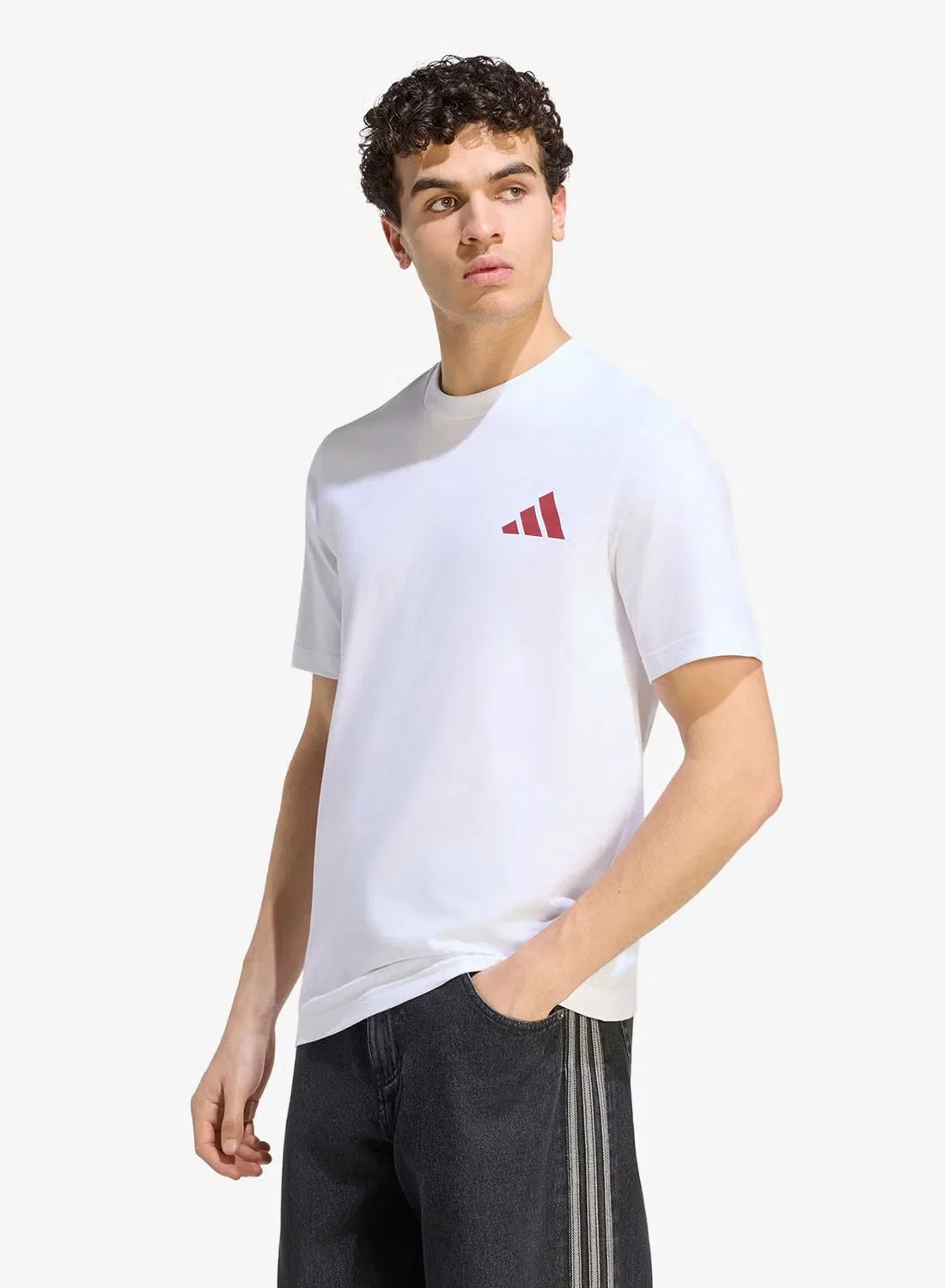 Футболка с принтом Liverpool FC Seasonal Adidas, графический — фото 3