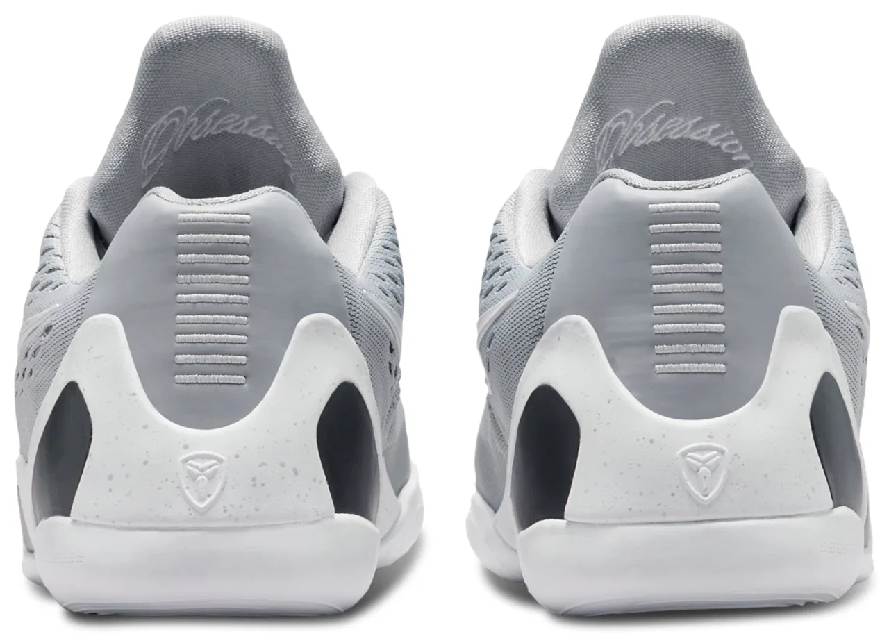 Детские баскетбольные кроссовки Kobe IX EM Nike, цвет Wolf Grey/White — фото 3