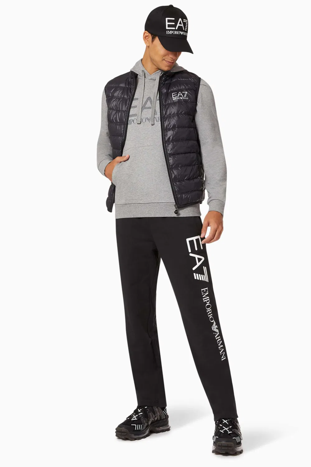 Жилет утепленный на молнии TrainCore Emporio Armani, черный — фото 2