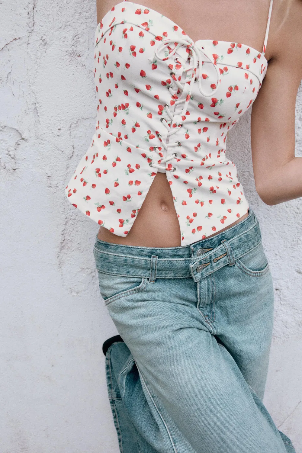 Топ в стиле корсета с клубничным принтом ZARA, White/Red — фото 2