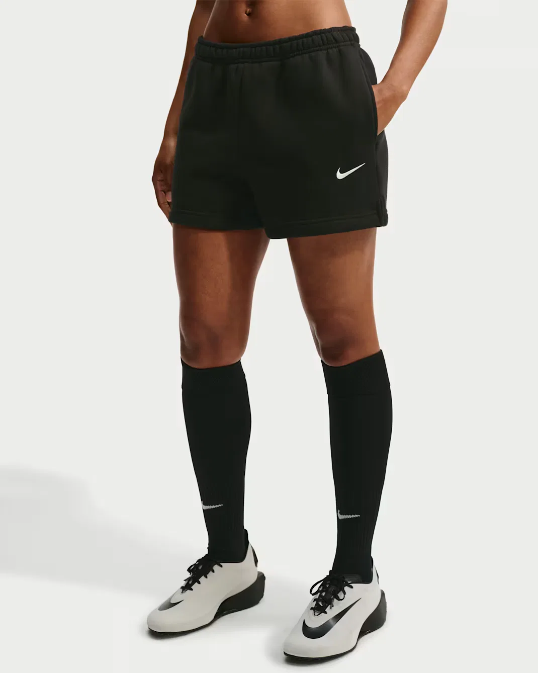 Женские шорты со средней посадкой Nike Studio Fleece Medium Weight, Total Black/Sail — фото 2