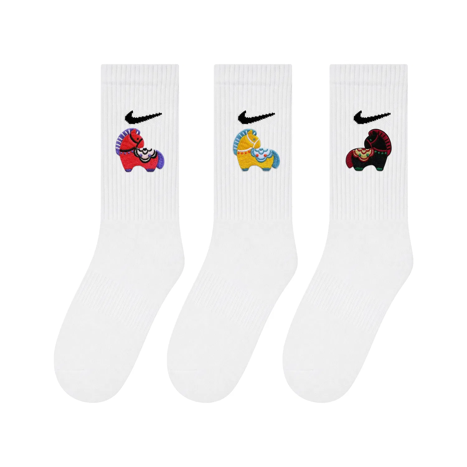 Детские носки с принтом Classical Style White 3 Pack Embroidered-Colorful Saddle Pony Paradise Nike