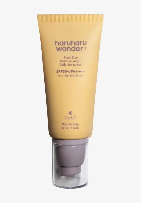 Увлажняющий солнцезащитный крем Black Rice Moisture Airyfit Daily Sunscreen SPF 50+/PA++++ - защита от солнца 50 мл Haruharu Wonder