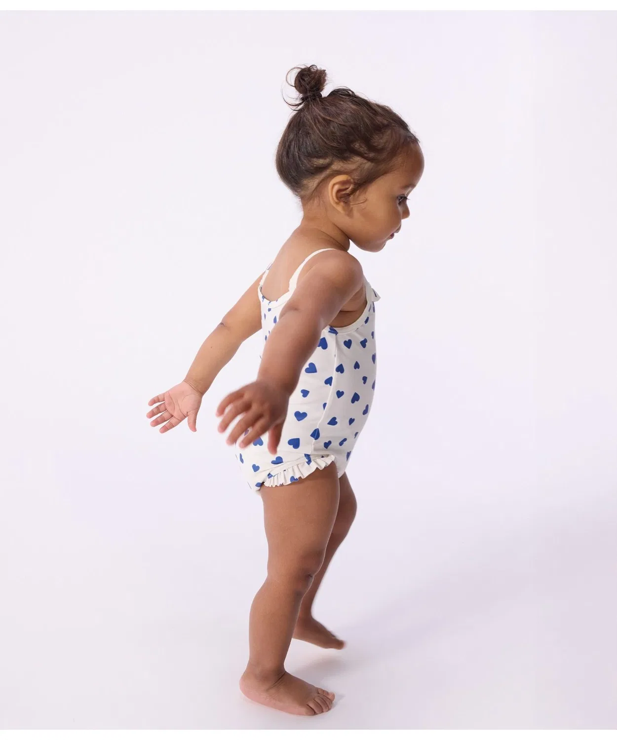 Детский купальник-платье с принтом Heart Print White Blue PETIT BATEAU, Белый/Синий — фото 2