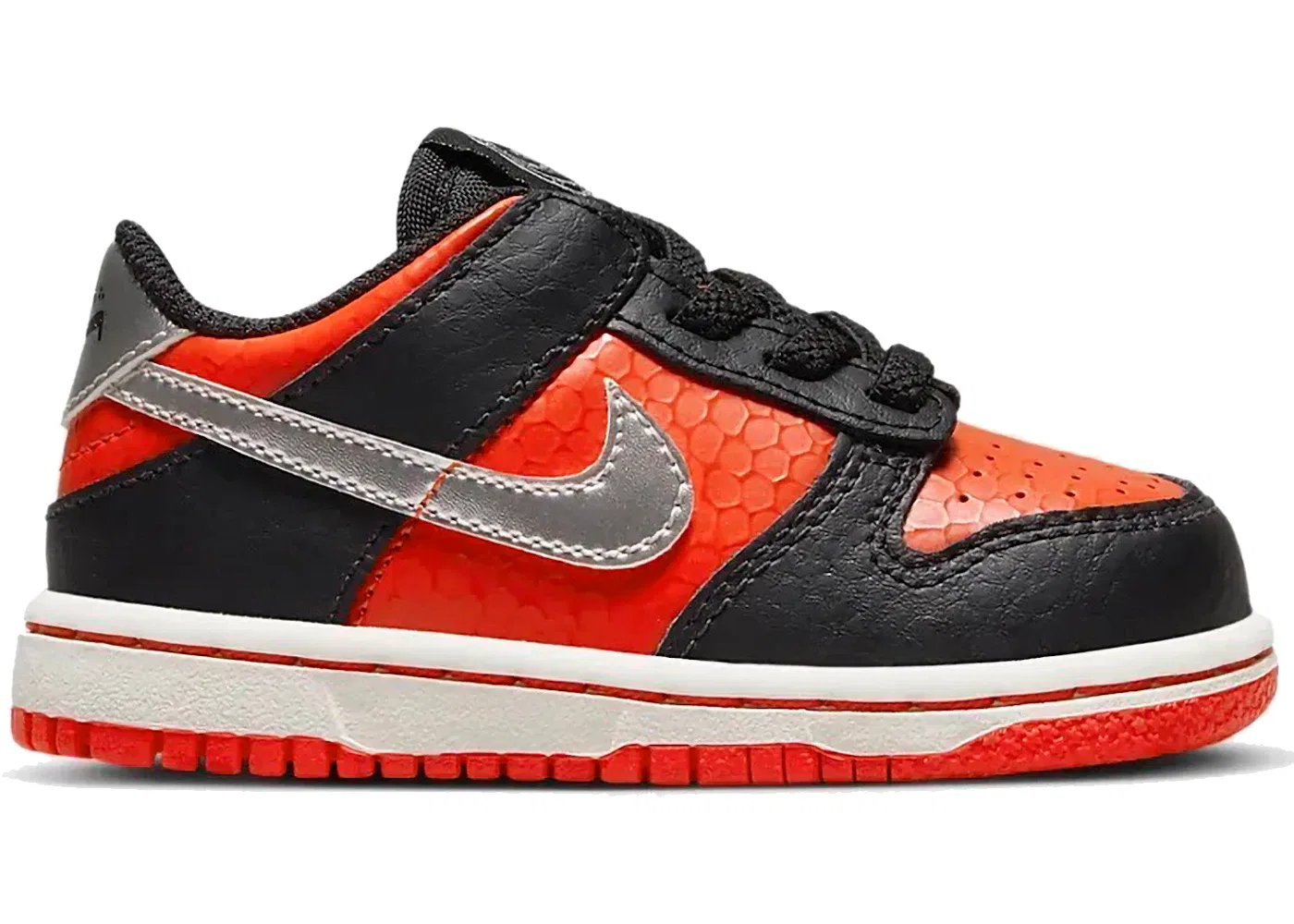 Детские кроссовки Lifestyle с принтом Nike Dunk Low SE Nike, Black/Picante Red/Summit White/Metallic Silver