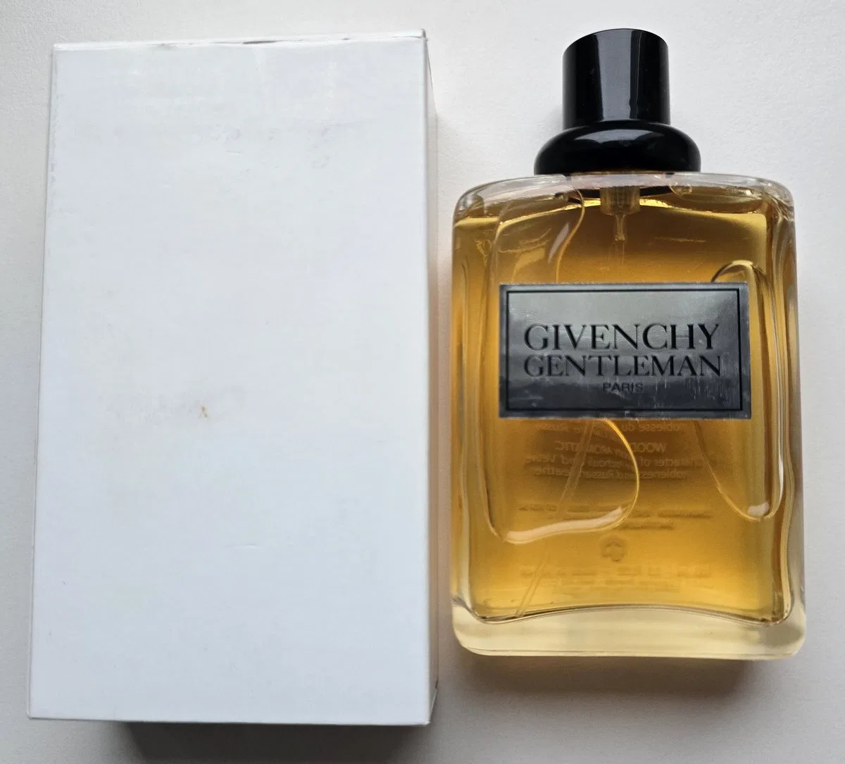 Мужская туалетная вода Givenchy Gentleman, 100 мл, Древесно-ароматическая — фото 2