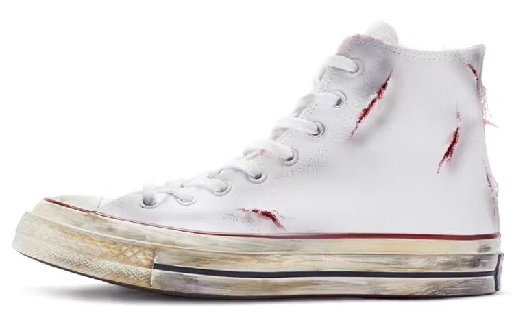 

1970-е годы. Кеды унисекс с высоким берцем, белые/красные/черные. Converse