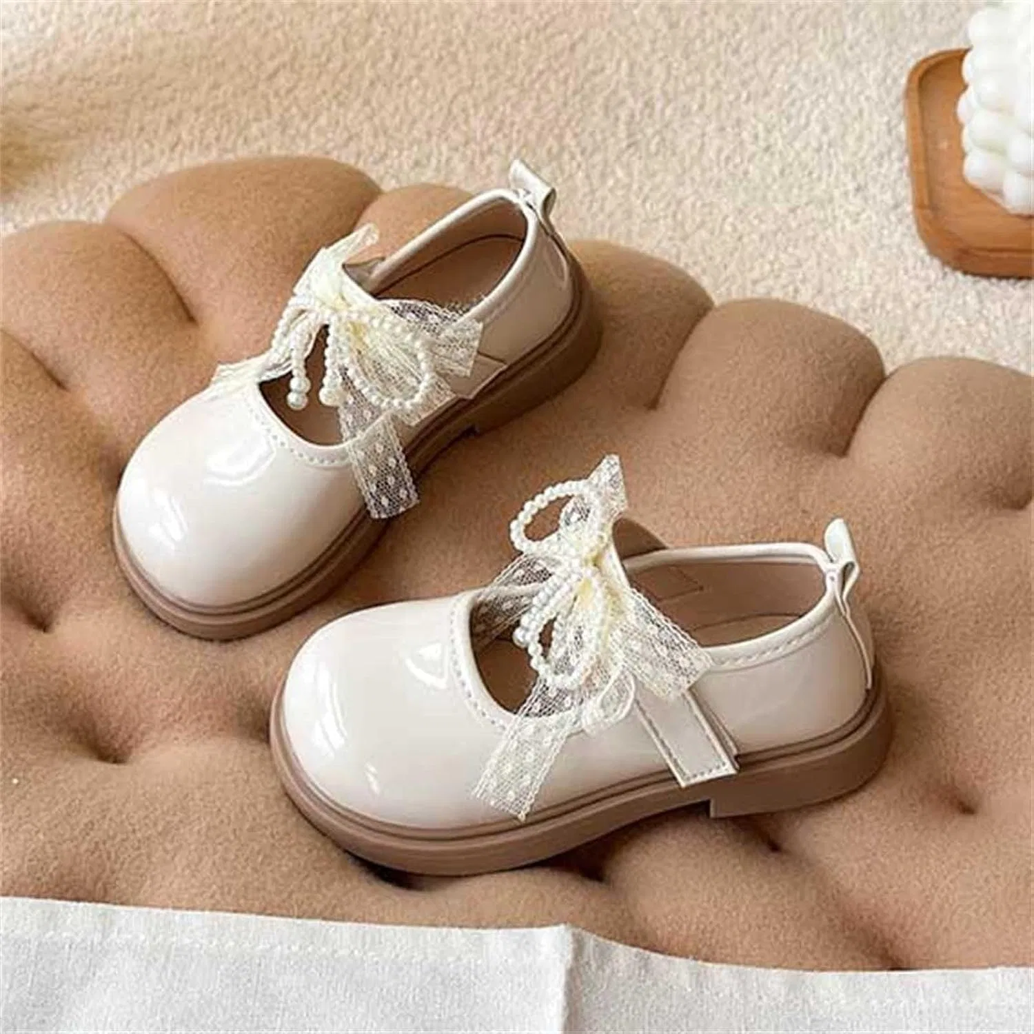 Детские туфли Мэри Джейн с кружевным бантом и жемчугом, Zzalalana, Beige — фото 2