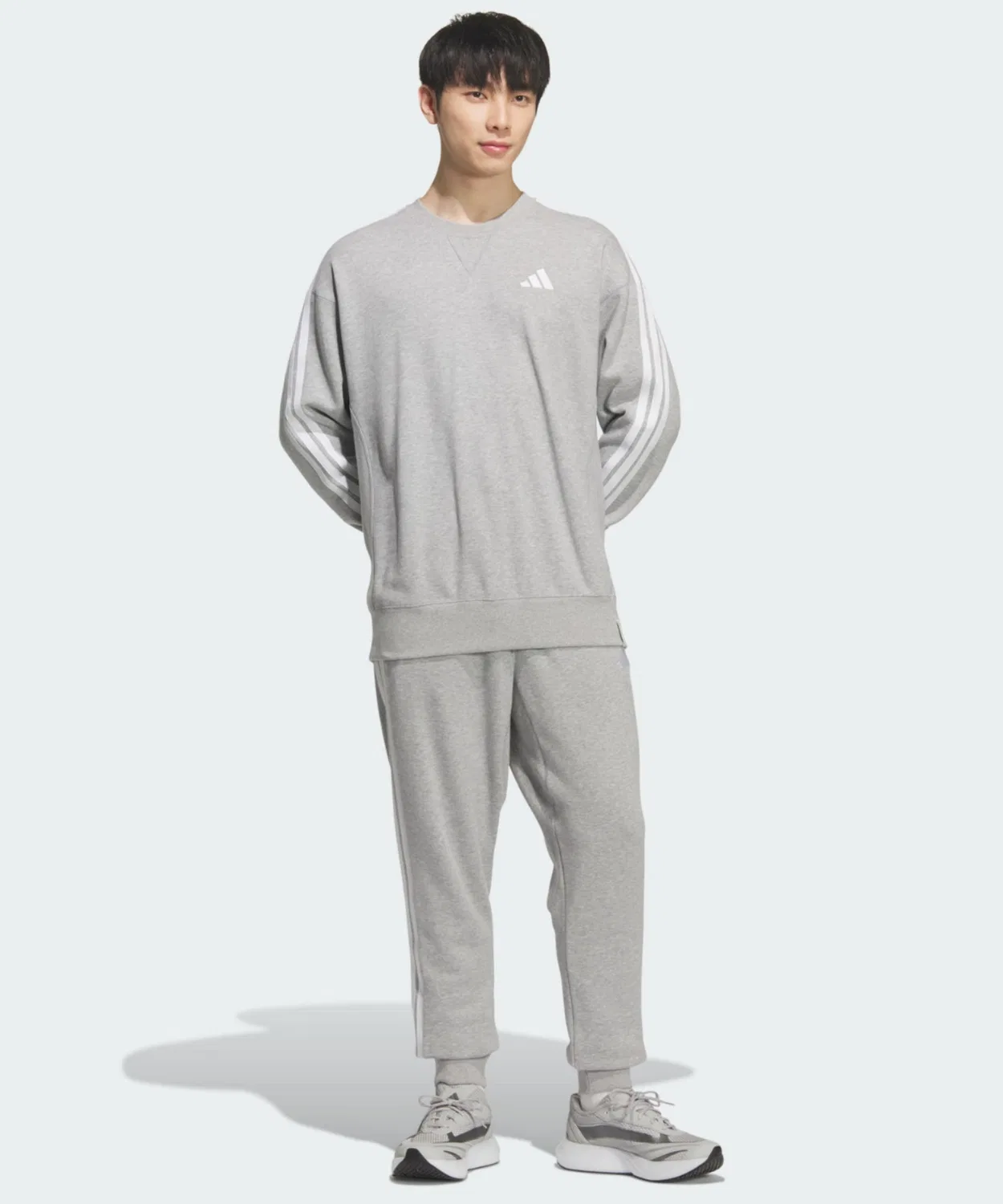 Мужской свитшот с длинным рукавом из хлопка, Essentials Plus Loose Fit Three Stripes Adidas, Grey — фото 3