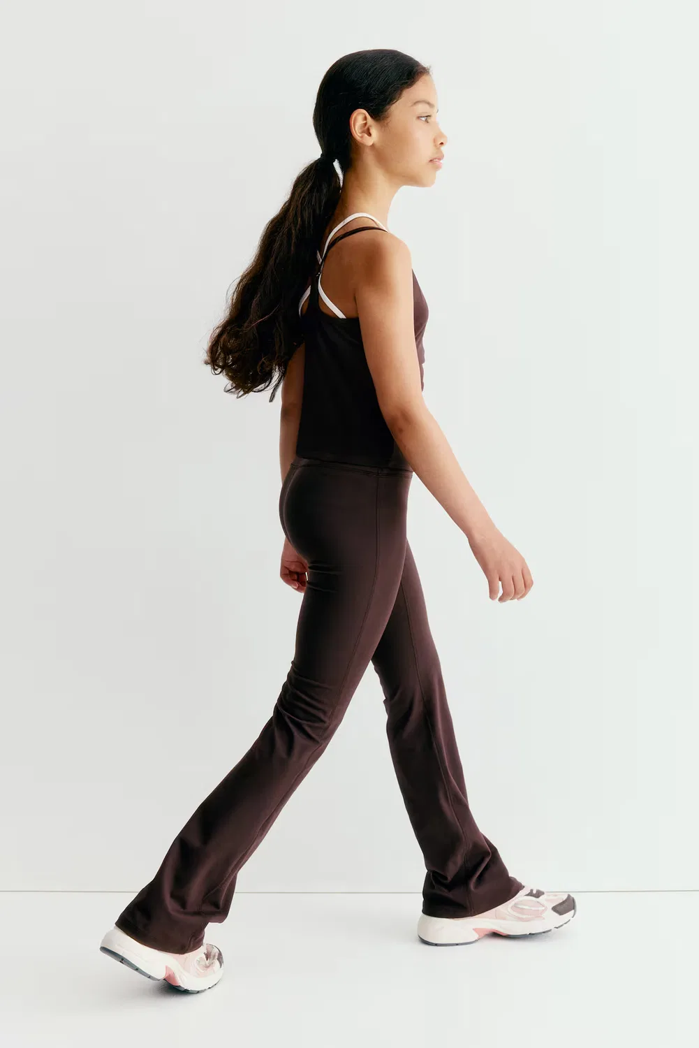 Спортивная майка с мягкой подкладкой H&M, Dunkelbraun — фото 2