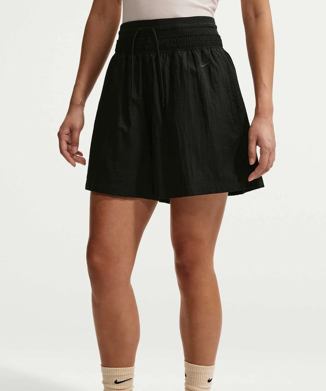 Женские шорты с высокой посадкой из легкого рипстопа Nike Sportswear, Black