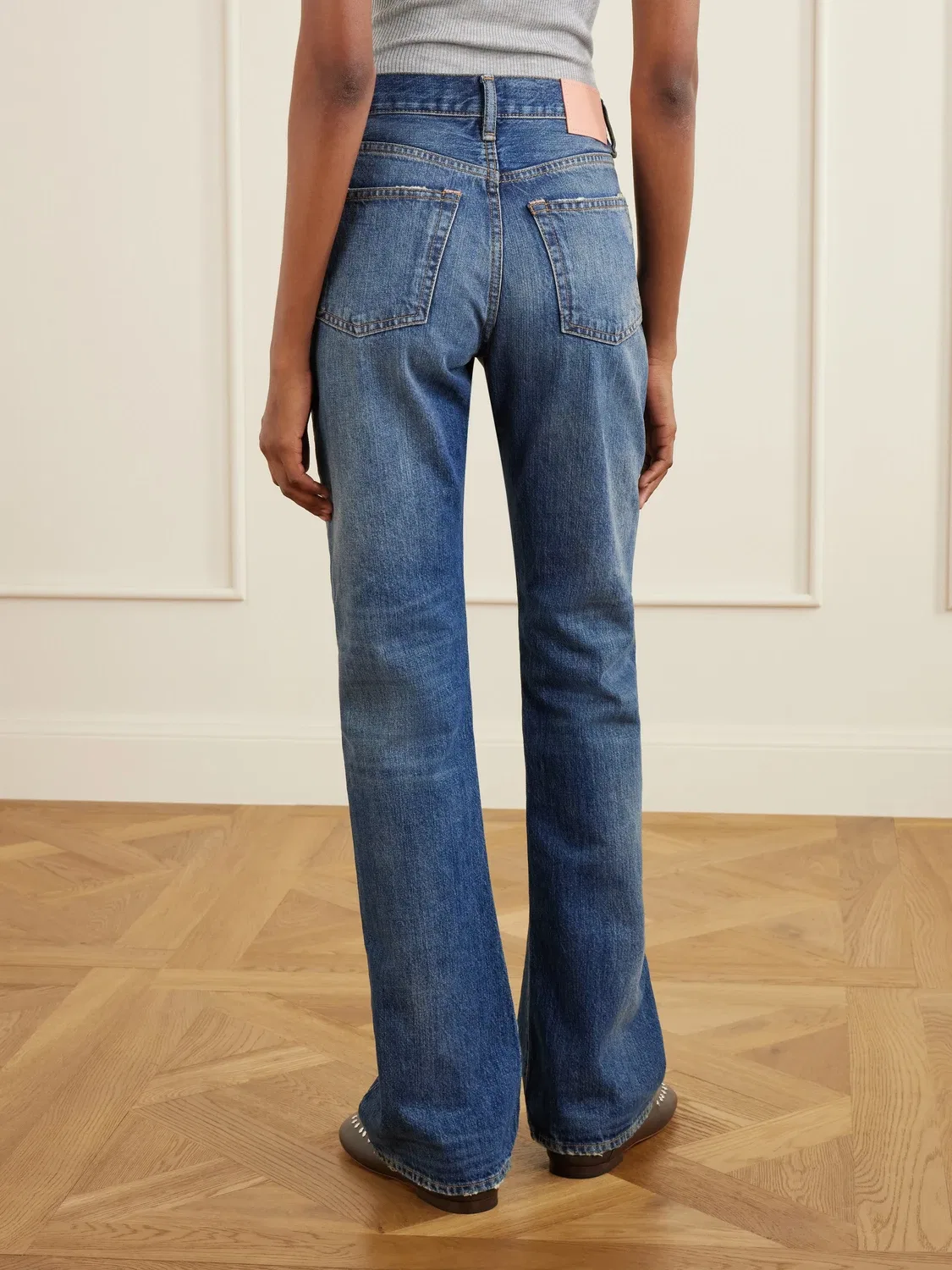 Джинсы прямого кроя ACNE STUDIOS 2009 средней посадки с декором (искусственными потертостями), синий — фото 4