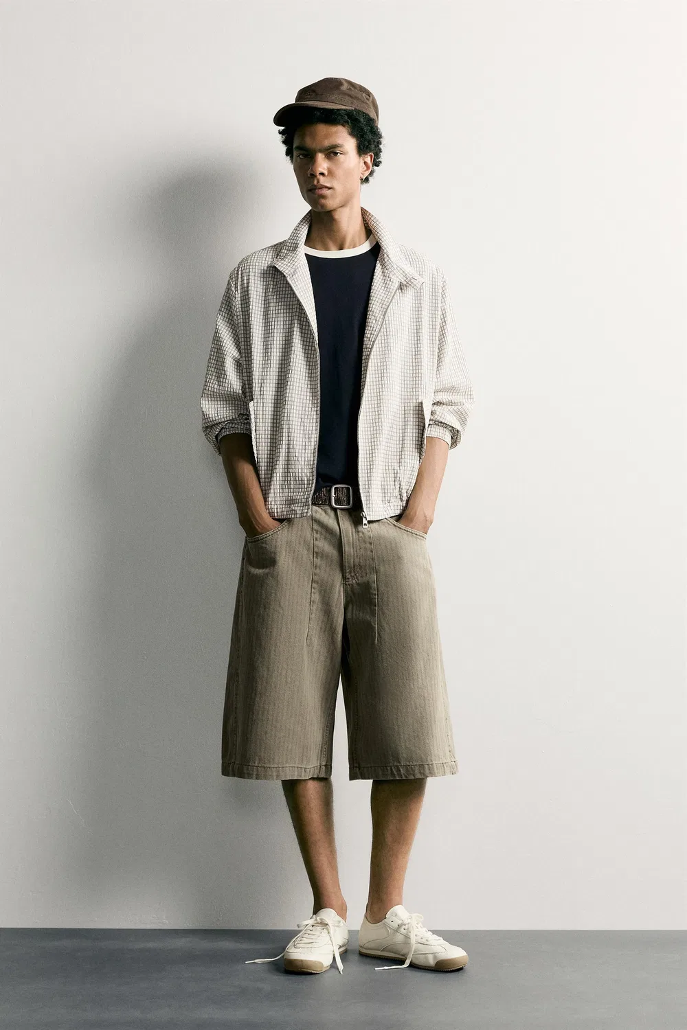 Шорты-джорты в полоску с выцветшим принтом ZARA, camel