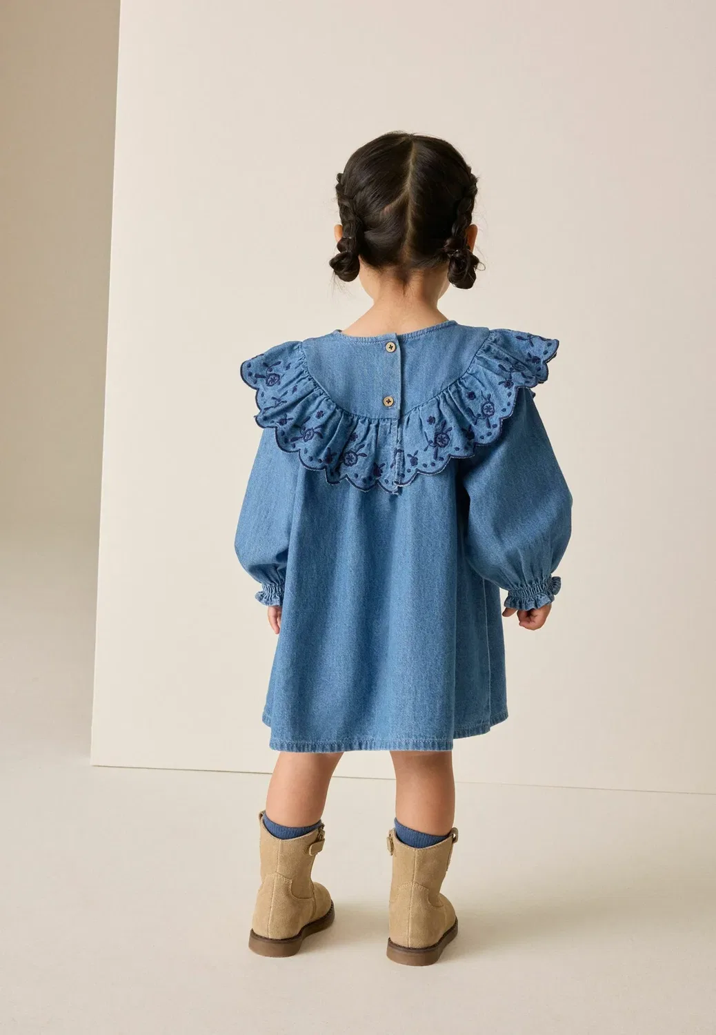 Джинсовое платье с длинными рукавами и вышивкой - джинсовое платье Next, Denim Blue — фото 3