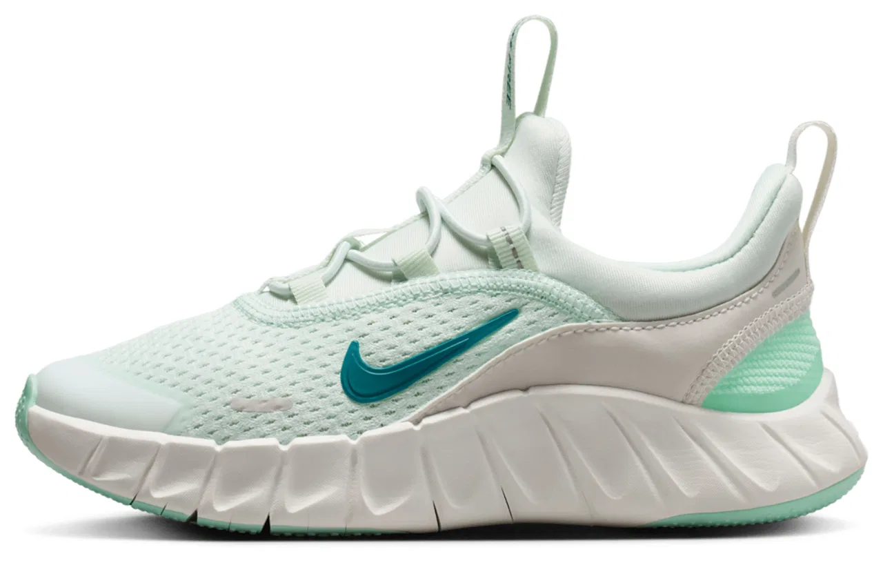 Детские кроссовки для мальчиков с гибкой подошвой Nike Free Ride, Bright Spruce/Barely Green/Arctic Green — фото 2