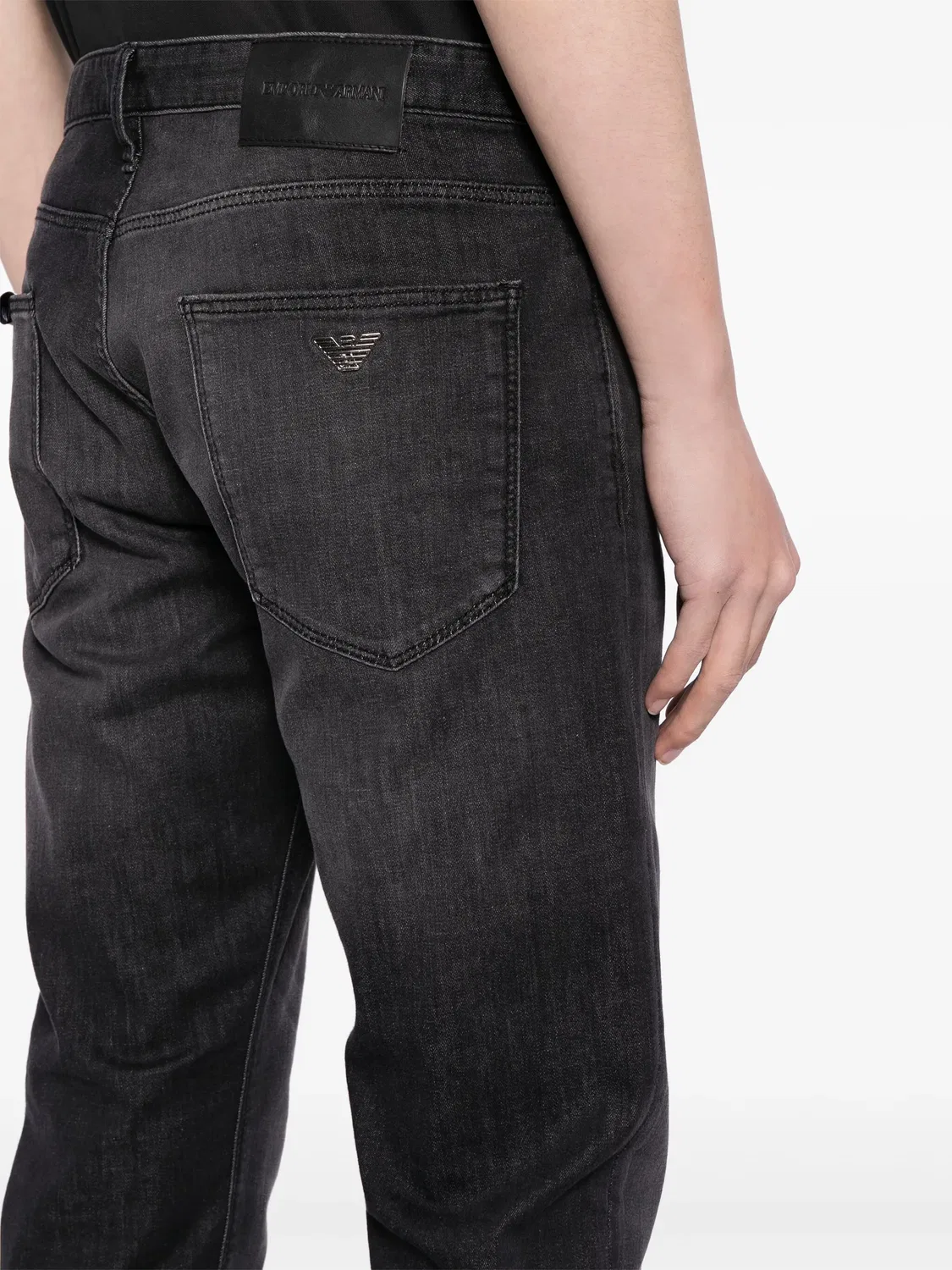 Джинсы Slim-Fit средней посадки Emporio Armani, темно-серый — фото 2