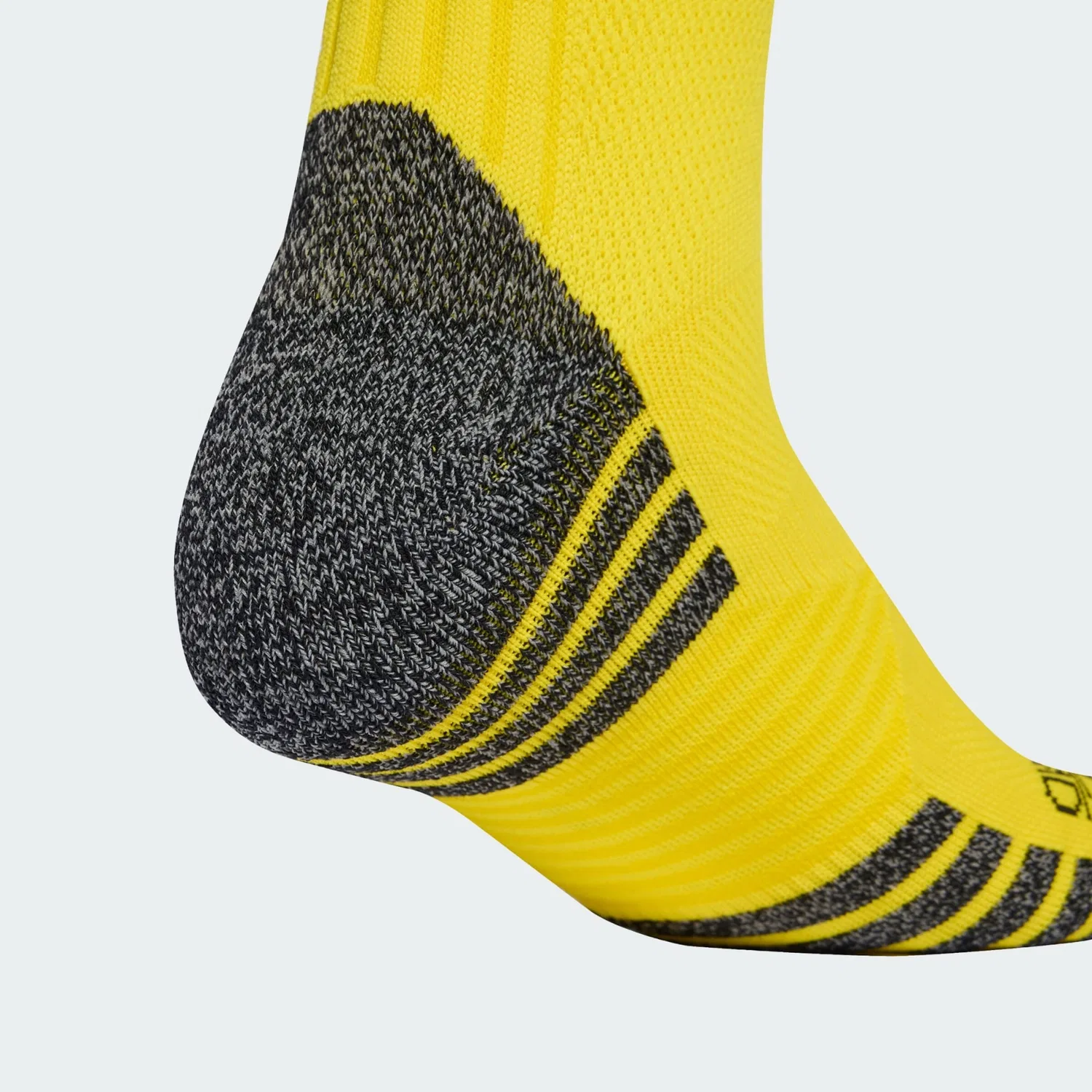 Спортивные носки Adidas Performance Adi 26 желтого цвета — фото 3