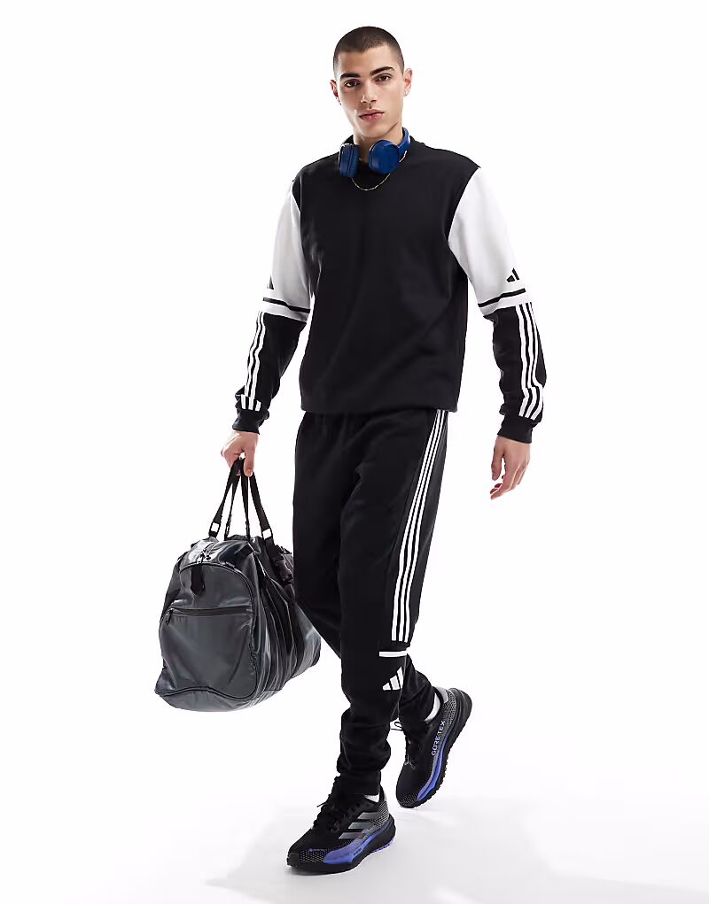 

Брюки Adidas Football Squadra25 черного цвета