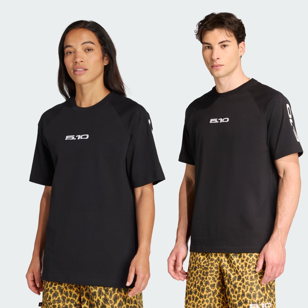 

Футболка Adidas Five Ten Logo Line Short Sleeve Tee, черный