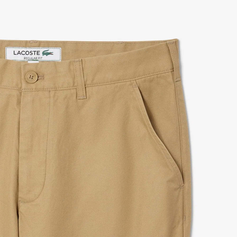 Мужские бежевые брюки чинос прямого кроя от Lacoste — фото 4