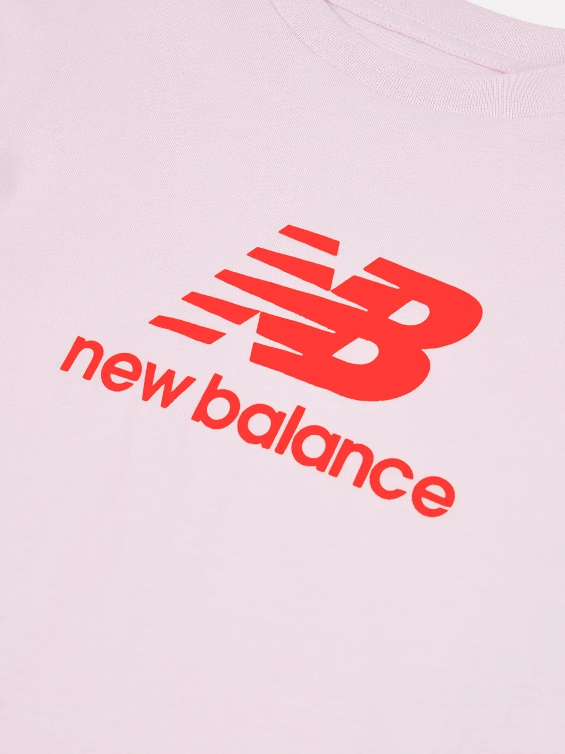 Комплект из футболки и шорт New Balance, Baby Pink — фото 4