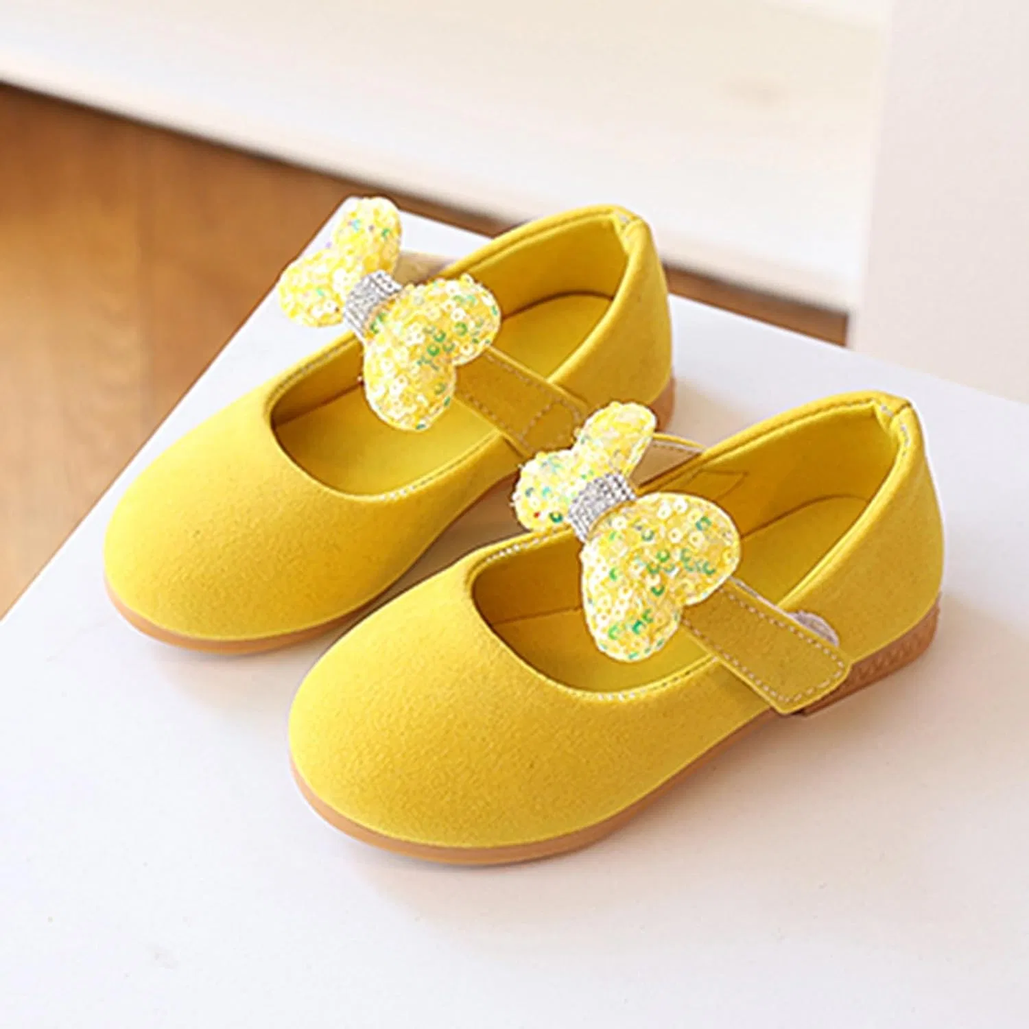 Детские туфли для девочек с блестящим бантом Мэри Джейн, Yellow — фото 2