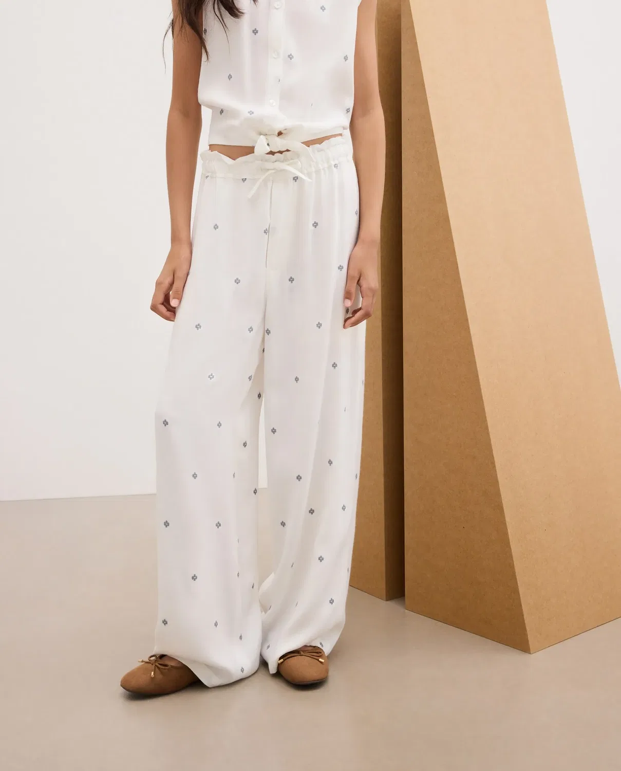 Детские брюки для девочек wide leg с мини-жаккардом Kids El Corte Inglés, Blanco — фото 2