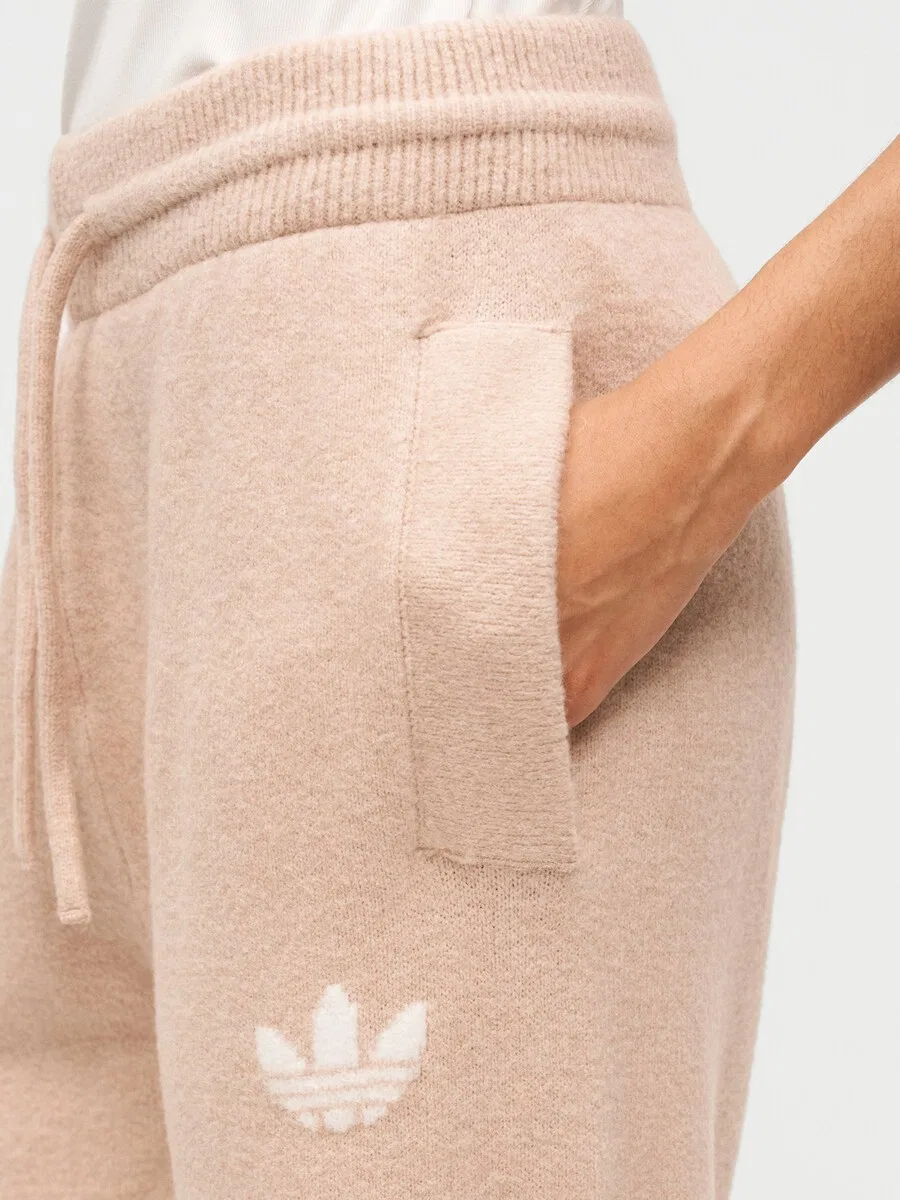 Брюки ADIDAS ORIGINALS свободного кроя 'ESSENTIALS', серо-коричневый — фото 3