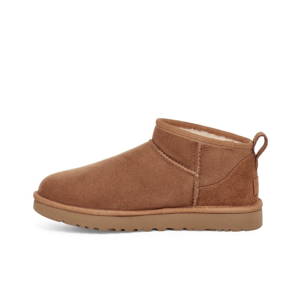 Ботинки зимние UGG Classic Ultra Mini женские, коричневый / черный — фото 4