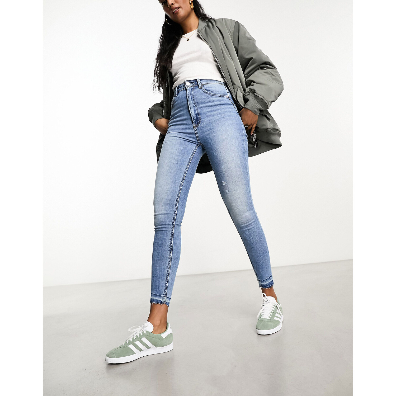 

Джинсы Stradivarius Super High Waist Skinny In Medium, голубой
