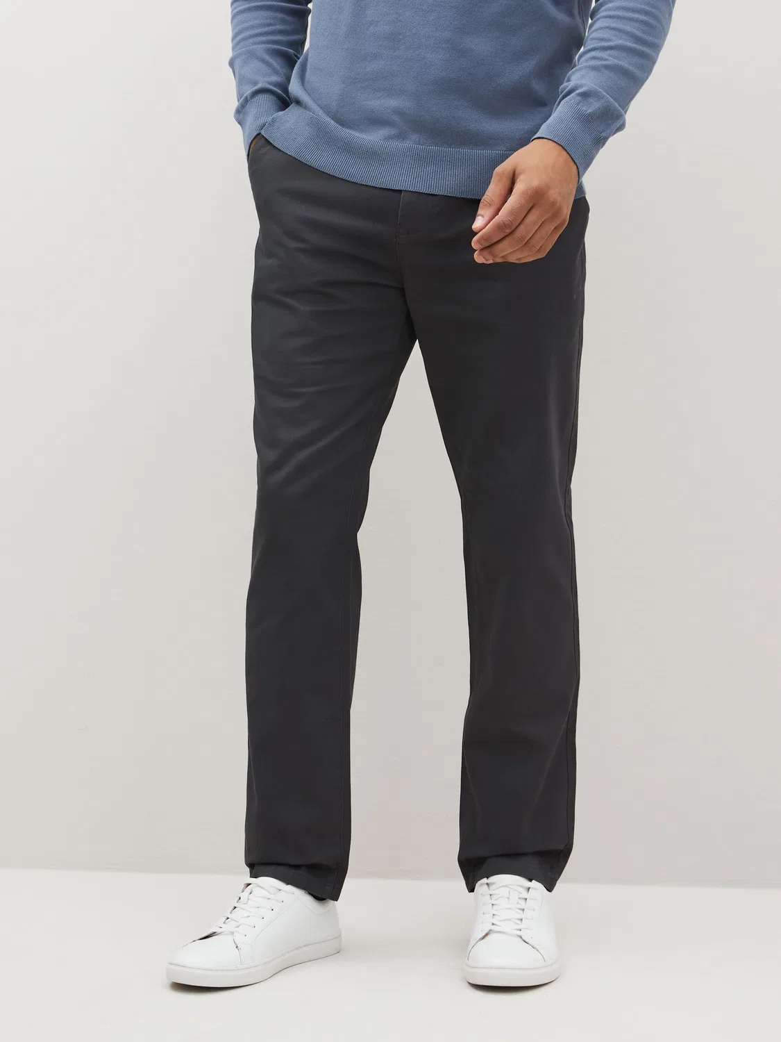 Брюки чинос прямого кроя Next, серые