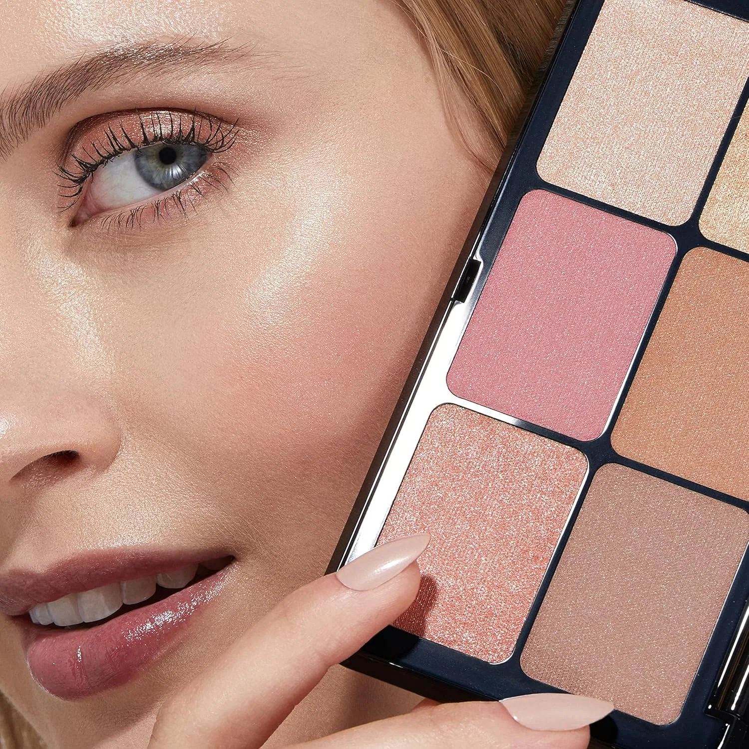 Палетка для лица KIKO Milano Irresistible Total Look, 2 бронзера, 2 румяна, 2 хайлайтера, 14.4x6.7x1.7 см, 109 г, Light Medium — фото 4