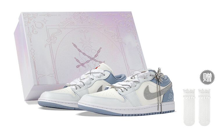 

Кроссовки Air Jordan 1 Vintage Basketball Shoes Women's Low-top White/Royal Blue/Fern Green, синий/белый