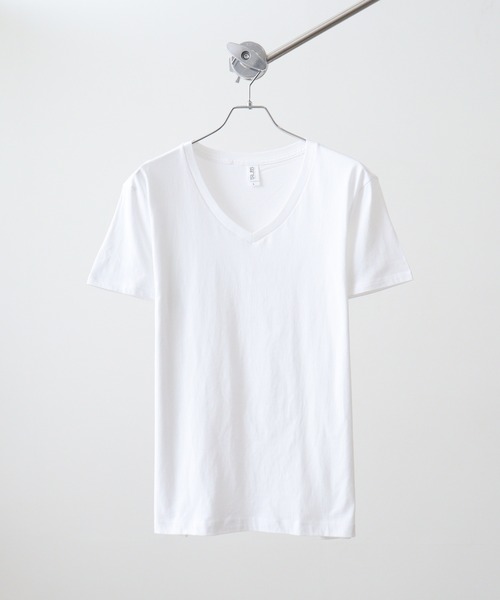 

Футболка приталенная с V-образным вырезом TRUSS, белый