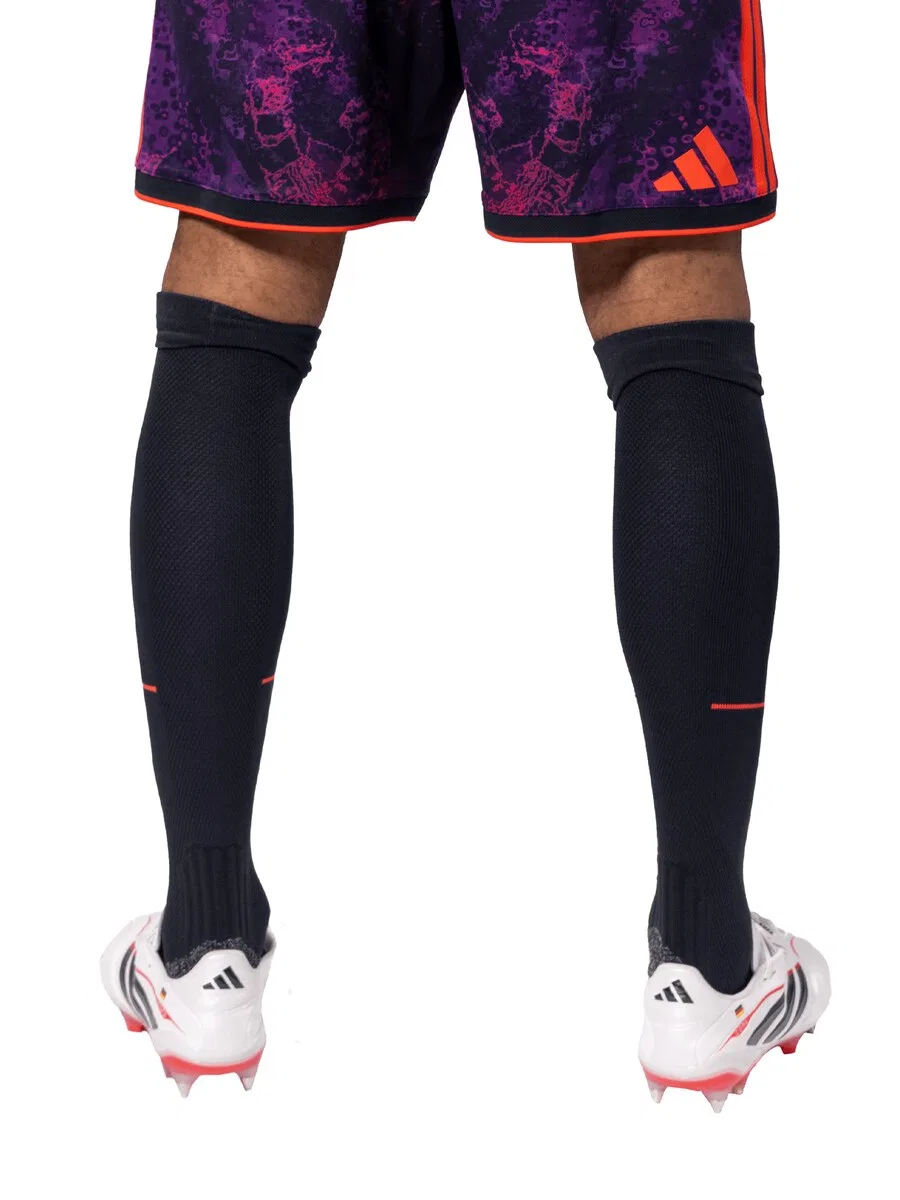Футбольные носки ADIDAS PERFORMANCE 'FC Bayern Munchen' черного цвета — фото 4
