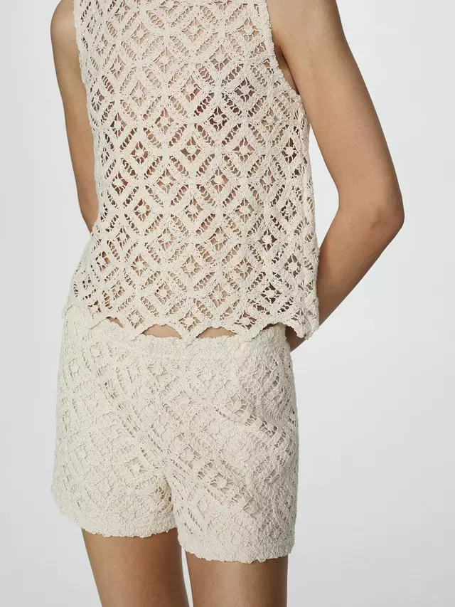 

Шорты Mango Tono Embroidered, цвет light beige