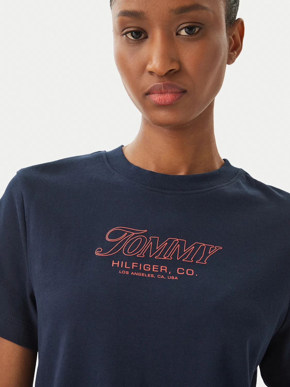 Женская футболка стандартного кроя Logo Interlock Tommy Hilfiger, темно-синий — фото 4