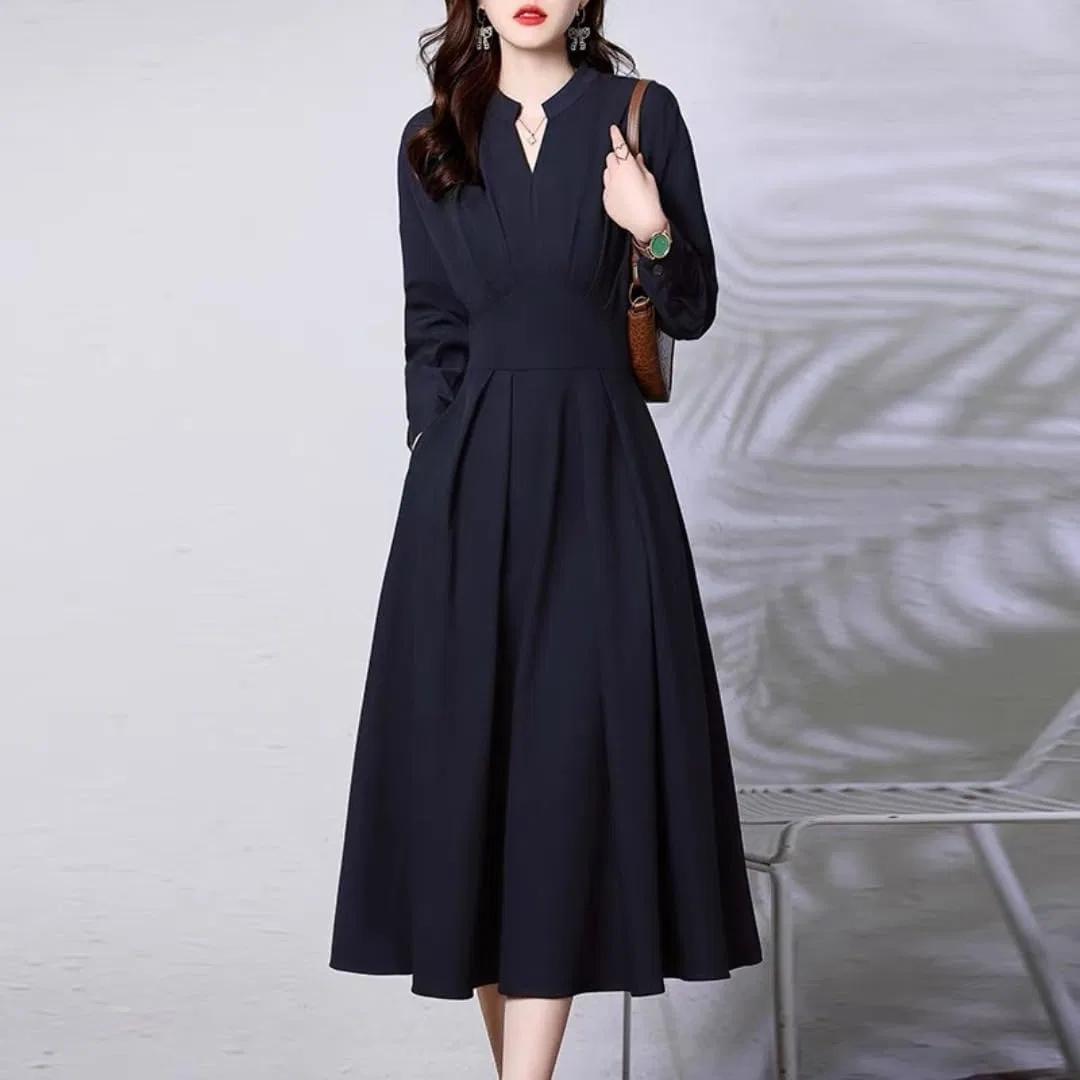 Женское платье миди с V-образным вырезом A-LINE, Navy Blue — фото 2