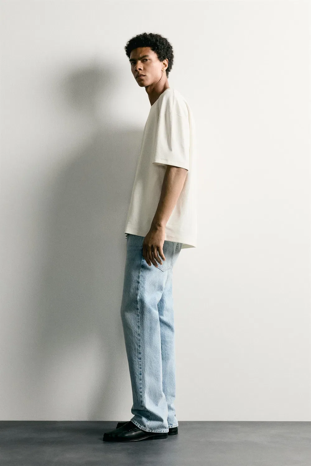 Футболка свободного кроя с декоративными швами. ZARA, Oyster-white — фото 4