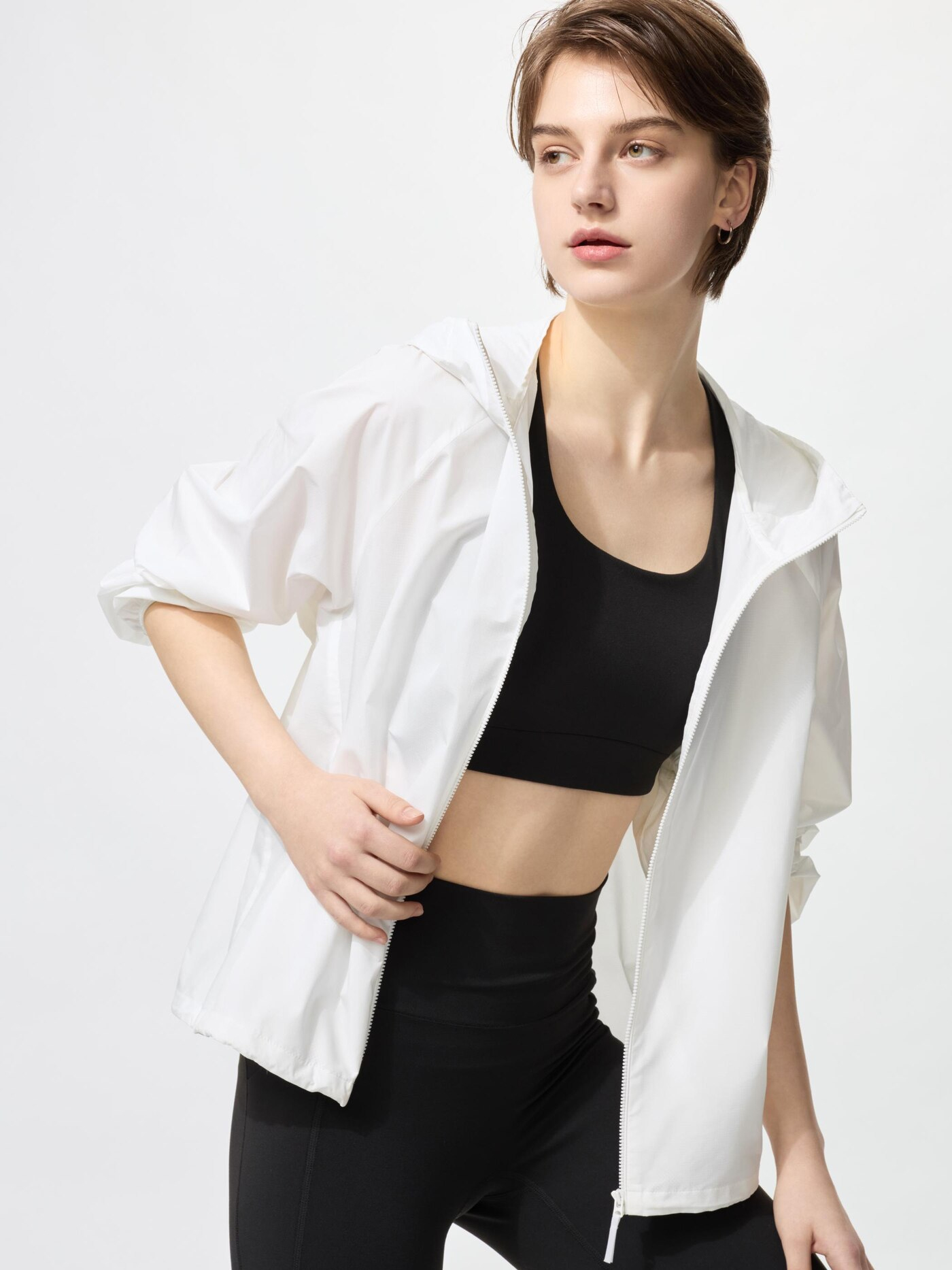 Ветровка с защитой от ультрафиолета Uniqlo женская, 01 молочно-белый — фото 3